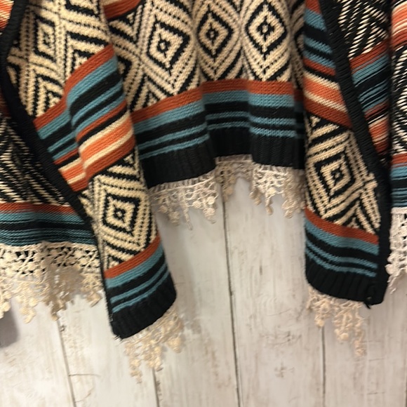 BKE Open Sweater - Picture 4 of 7